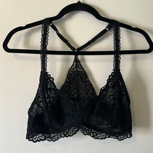 Beautiful lace razorback black bralette! only worn once in size extra large